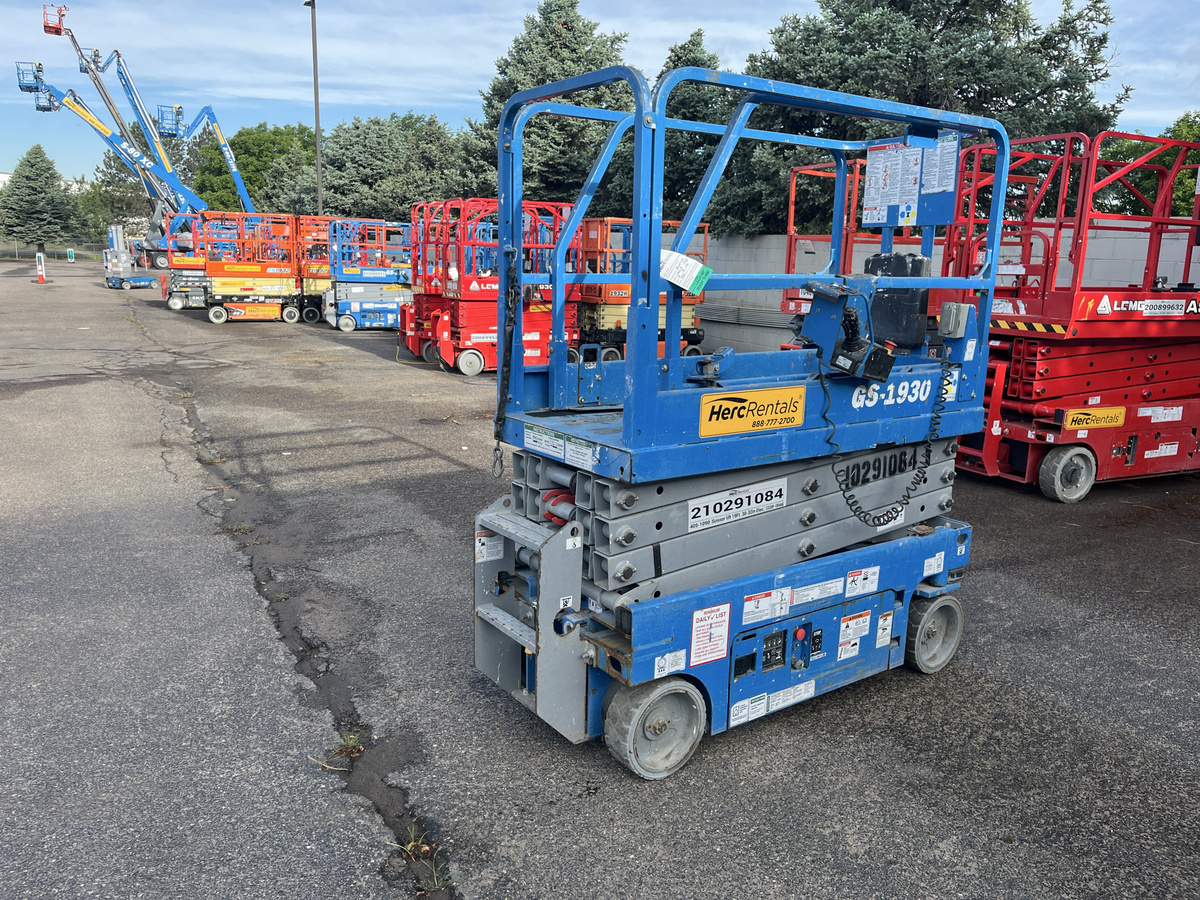 2019 Genie GS-1930