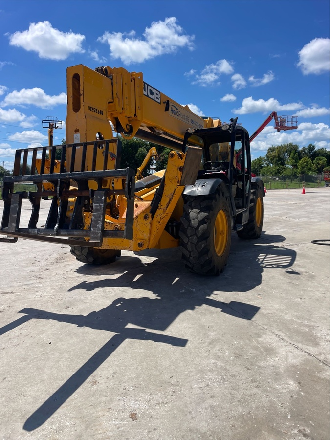 2018 JCB 510-56
