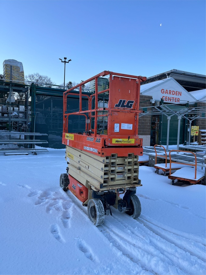 2017 JLG 2632ES-4
