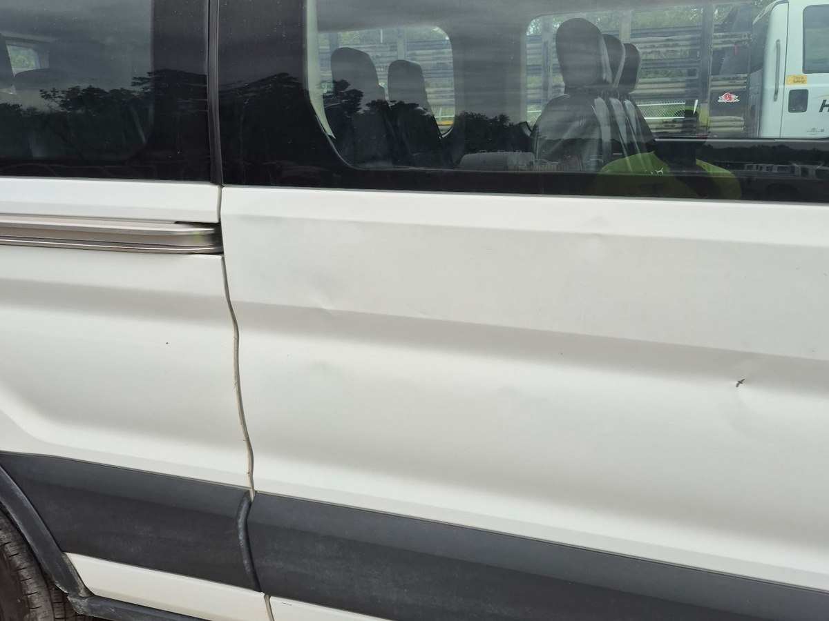 2018 Ford Transit 350-13