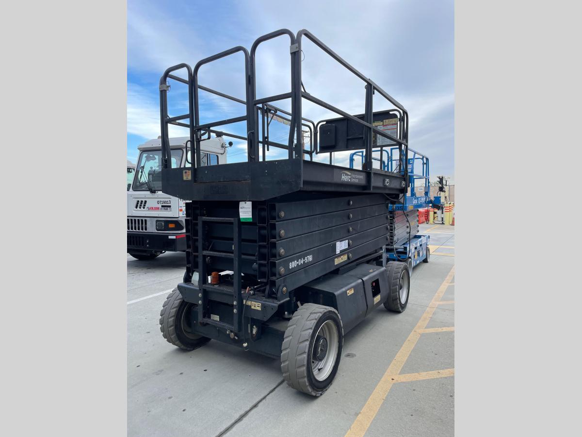 2015 JLG 4069LE