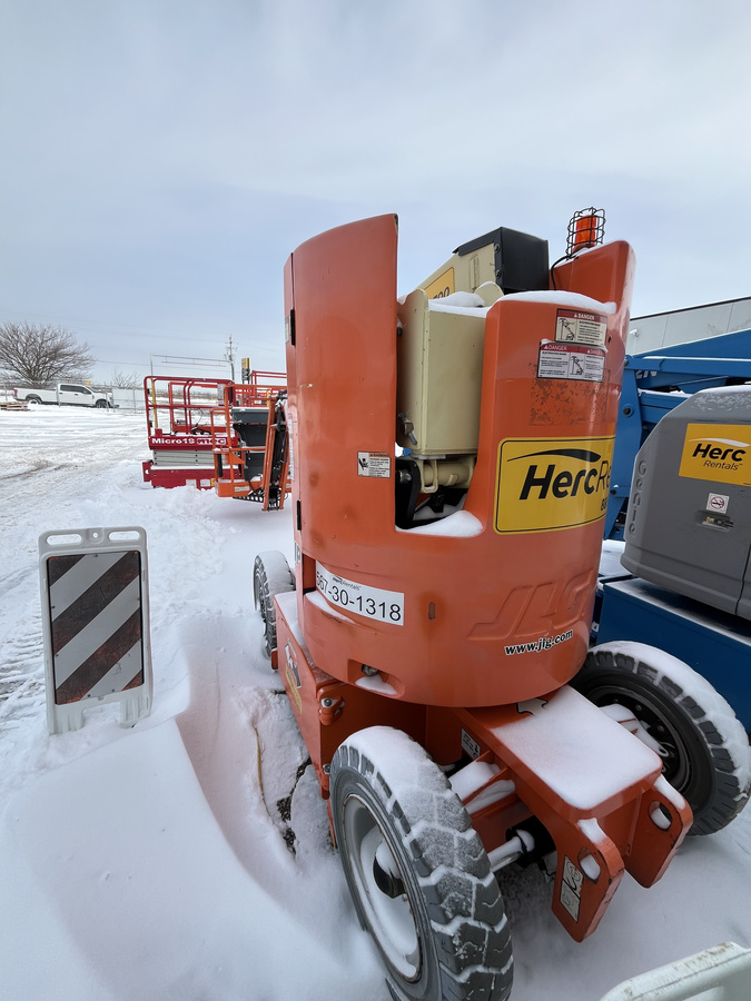 2015 JLG E300AJP-5