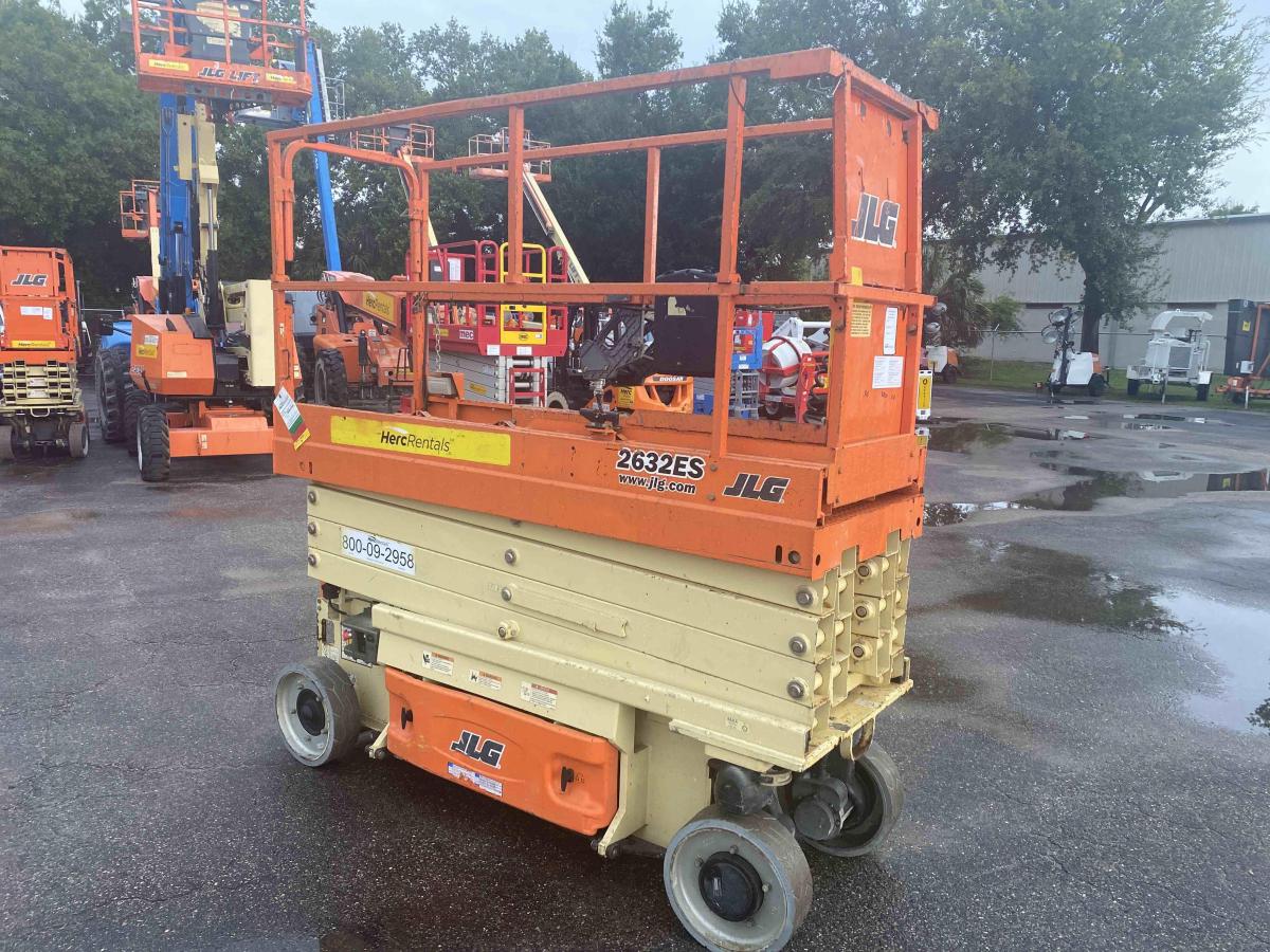 2016 JLG 2632ES-1