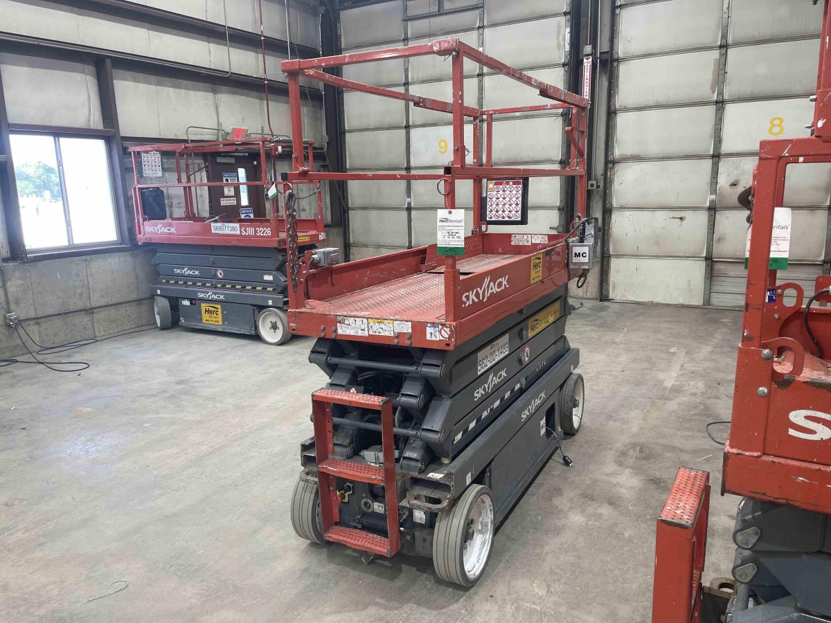 2017 Skyjack SJ3226