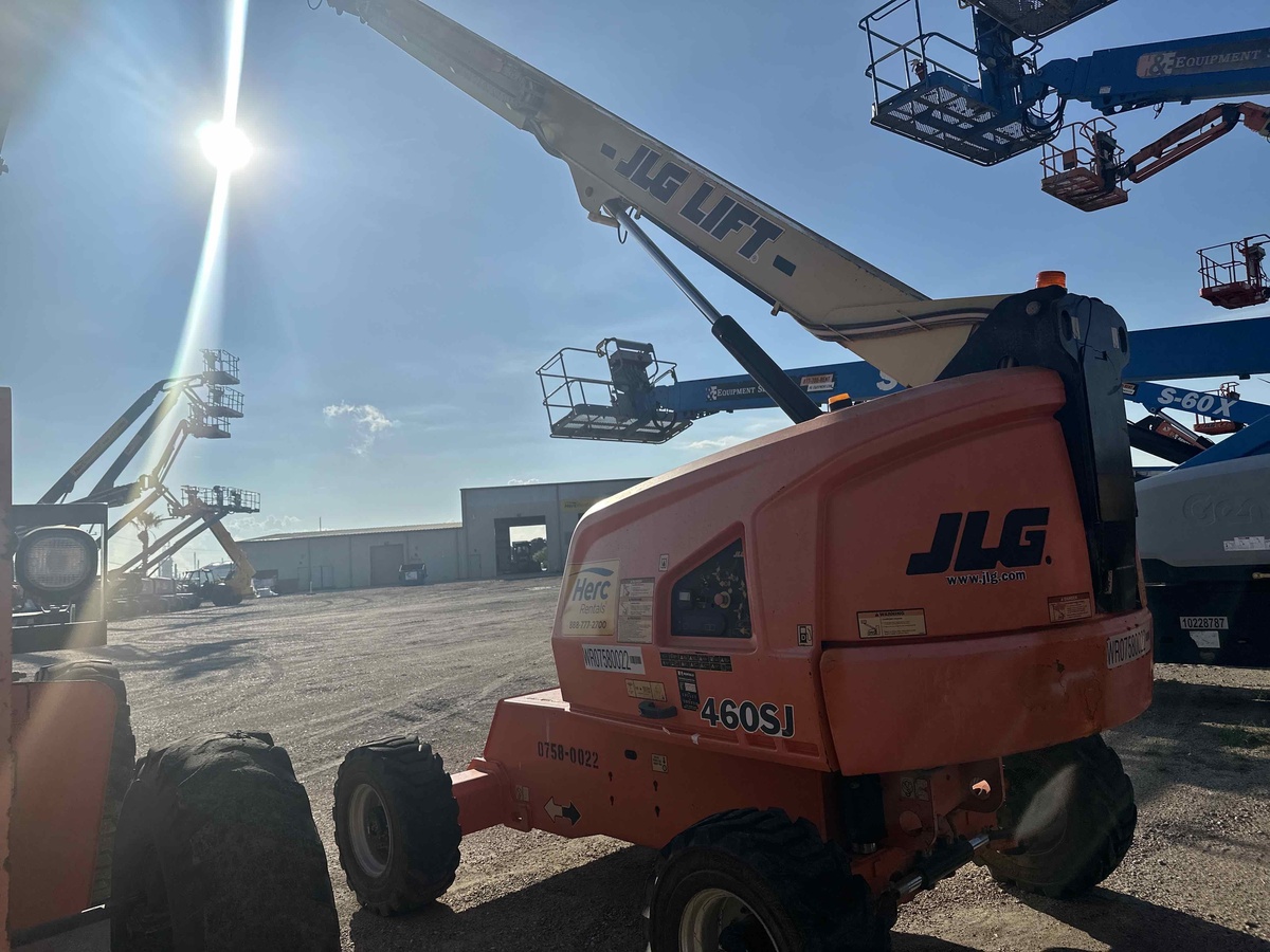 2017 JLG 460SJ-4