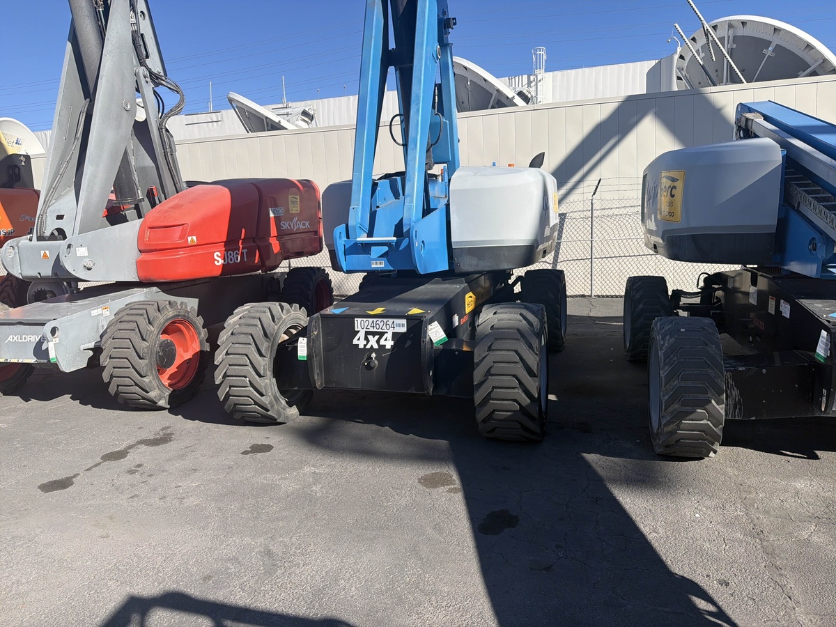 2018 Genie S-85