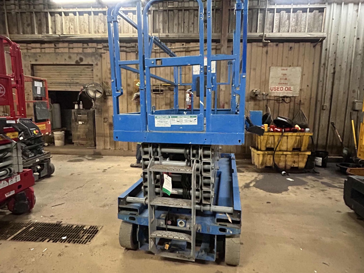 2018 Genie GS-3246-2