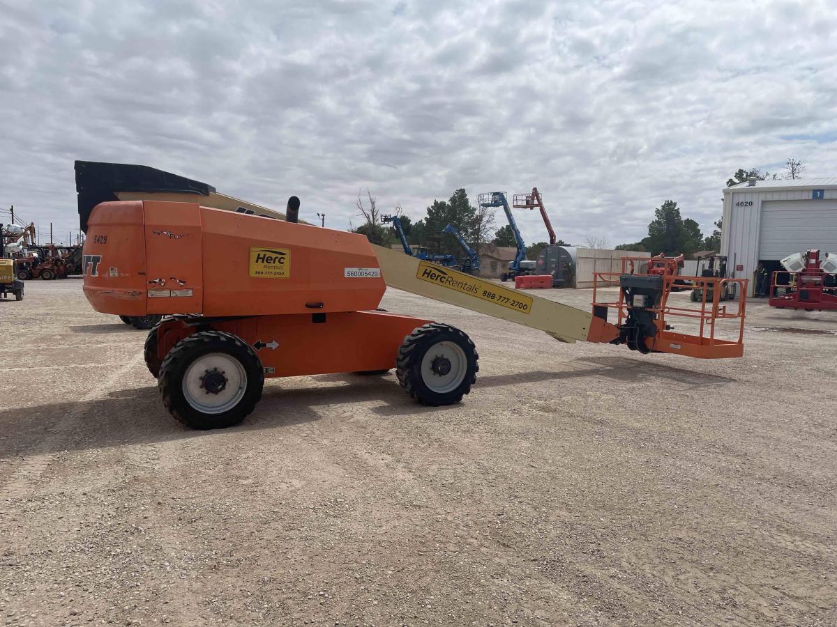 2013 JLG 600S