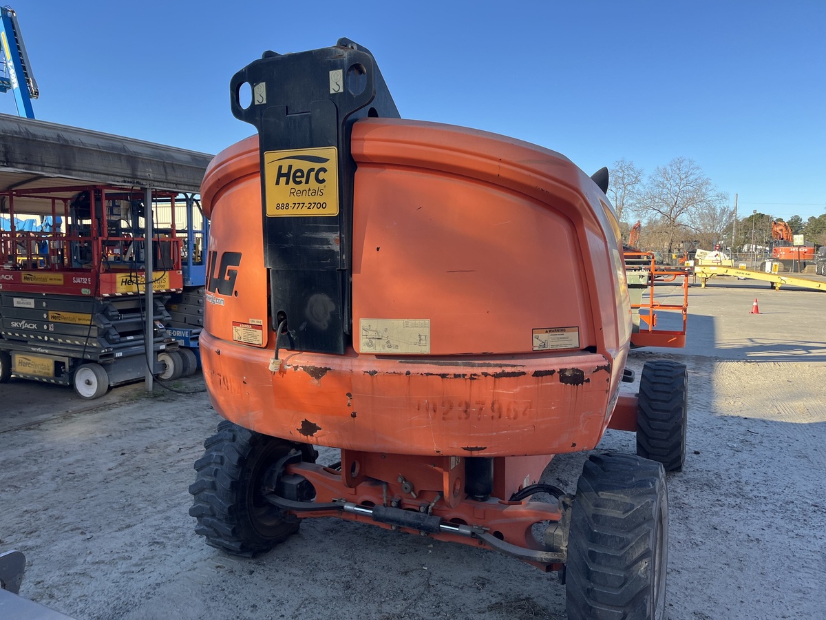 2018 JLG 460SJ-8