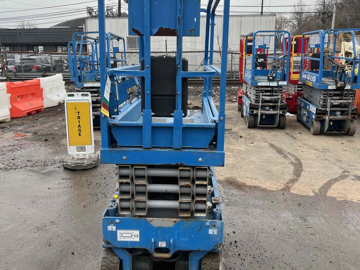 2018 Genie GS-1930