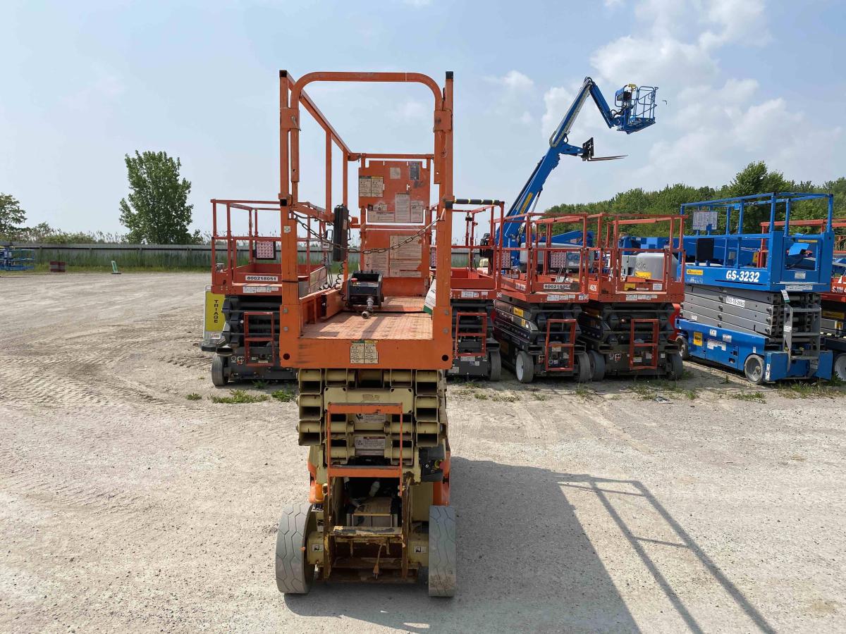 2017 JLG 2632ES-4