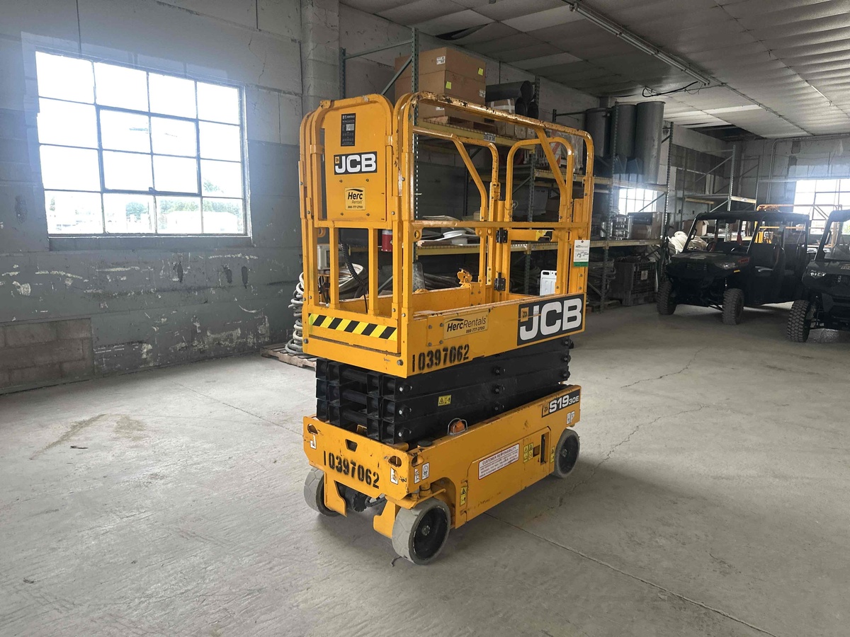 2022 JCB S1930E-2