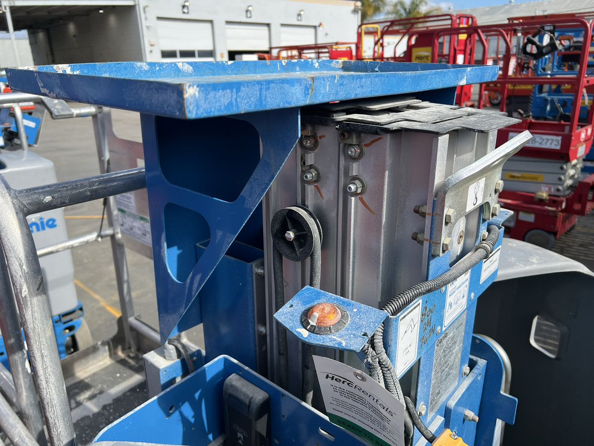 2019 Genie GR-12-11