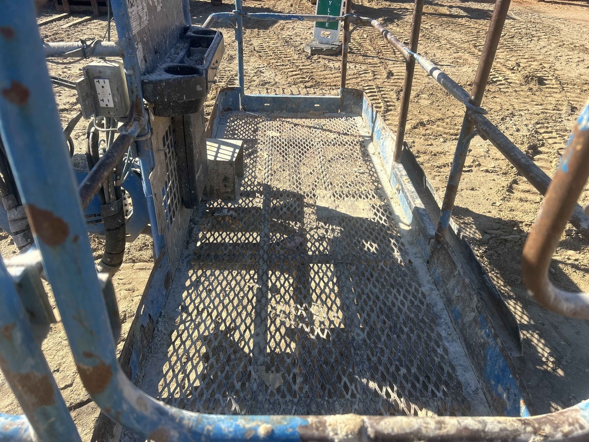 2018 Genie S-85-8