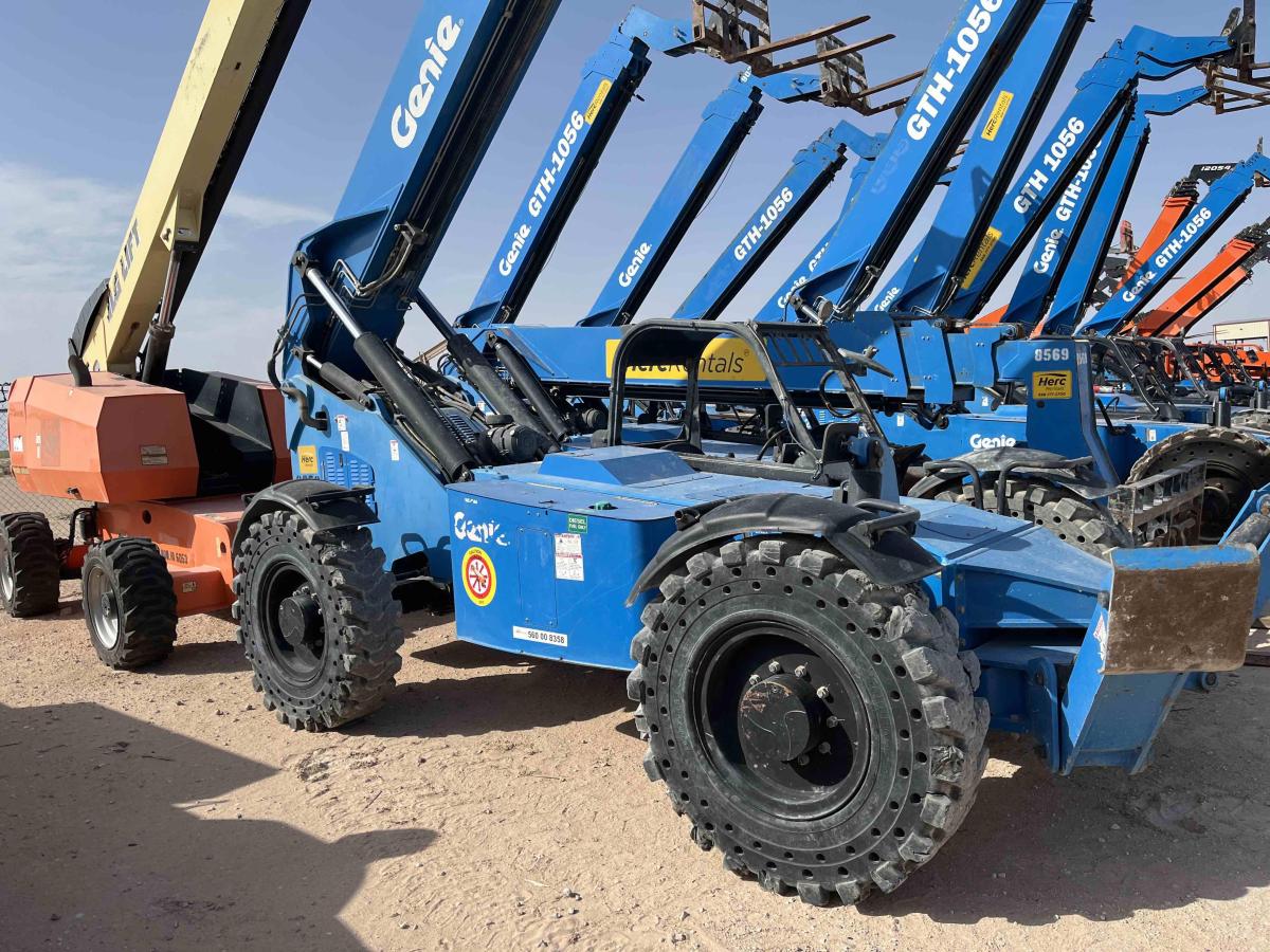 2017 Genie GTH-1056