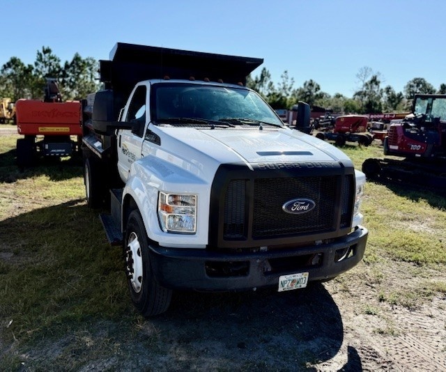 2019 Ford F750