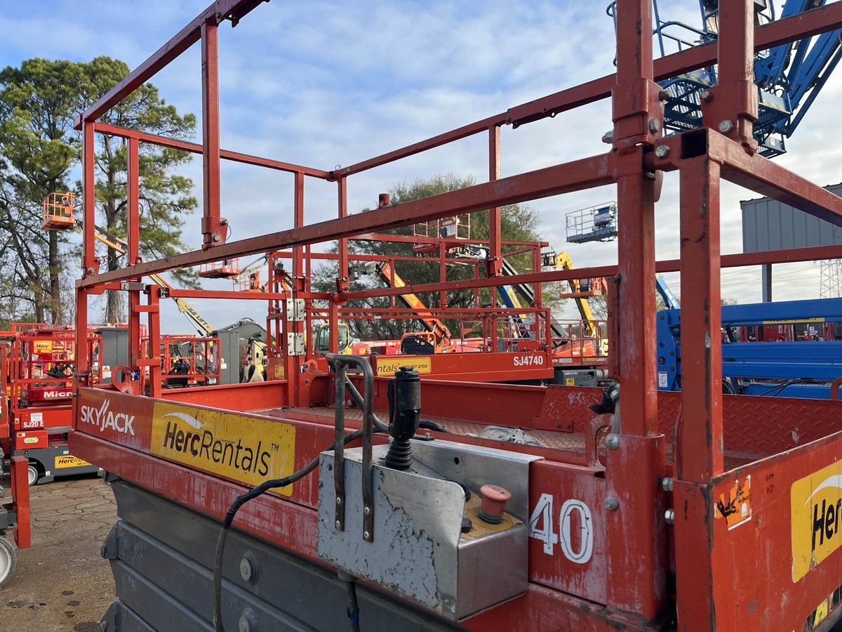 2019 Skyjack SJ4740-7