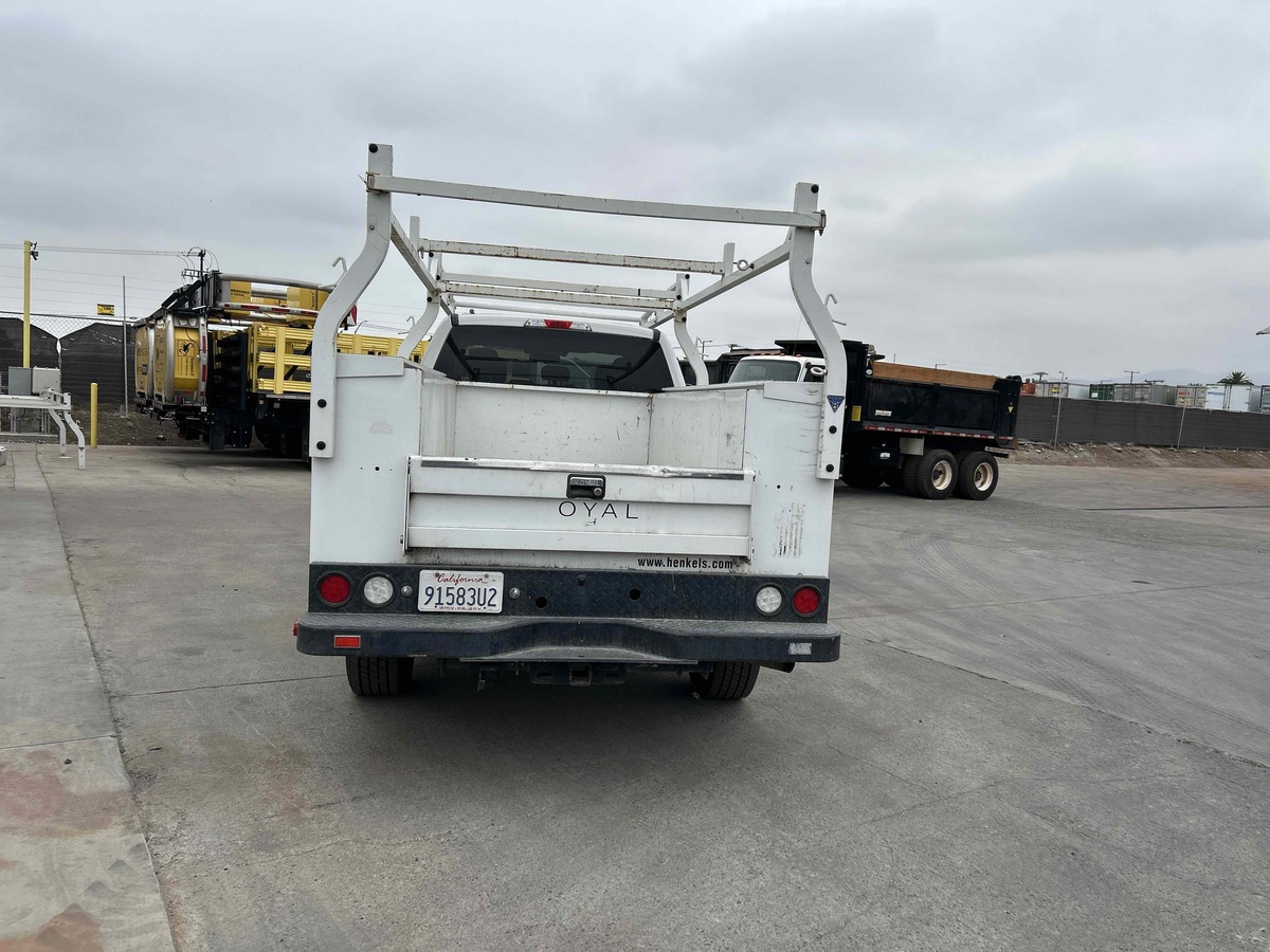 2019 Ford F350-4