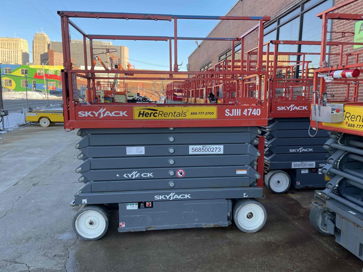 2018 Skyjack SJ4740