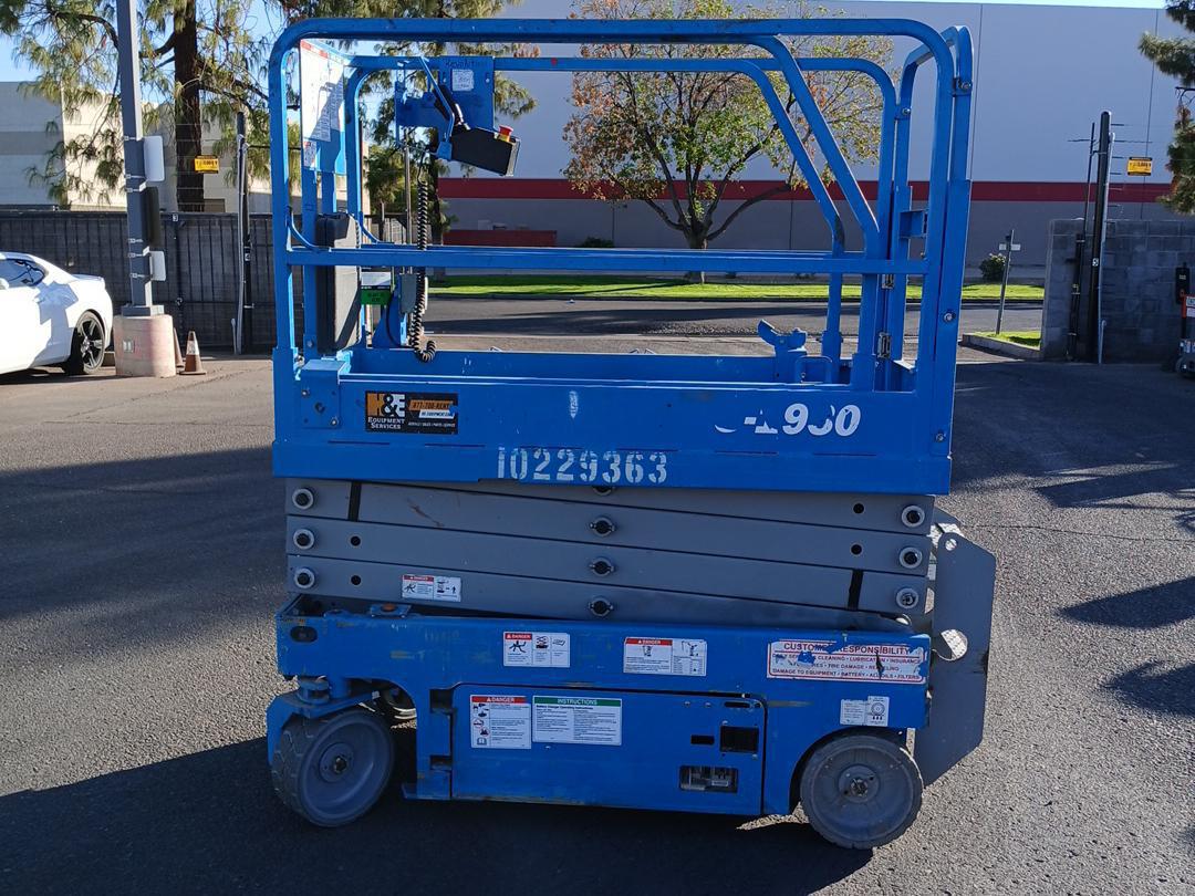 2017 Genie GS-1930