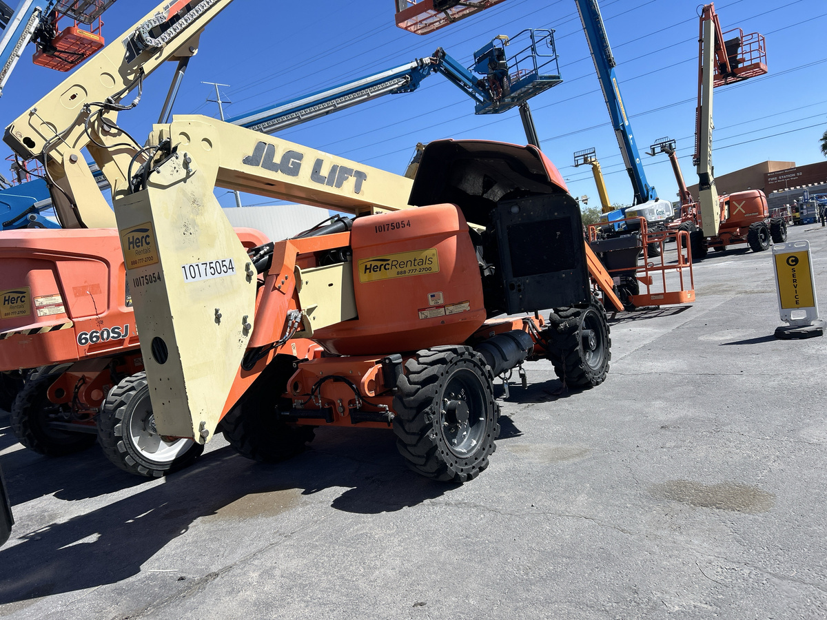 2015 JLG 600AJN Narrow