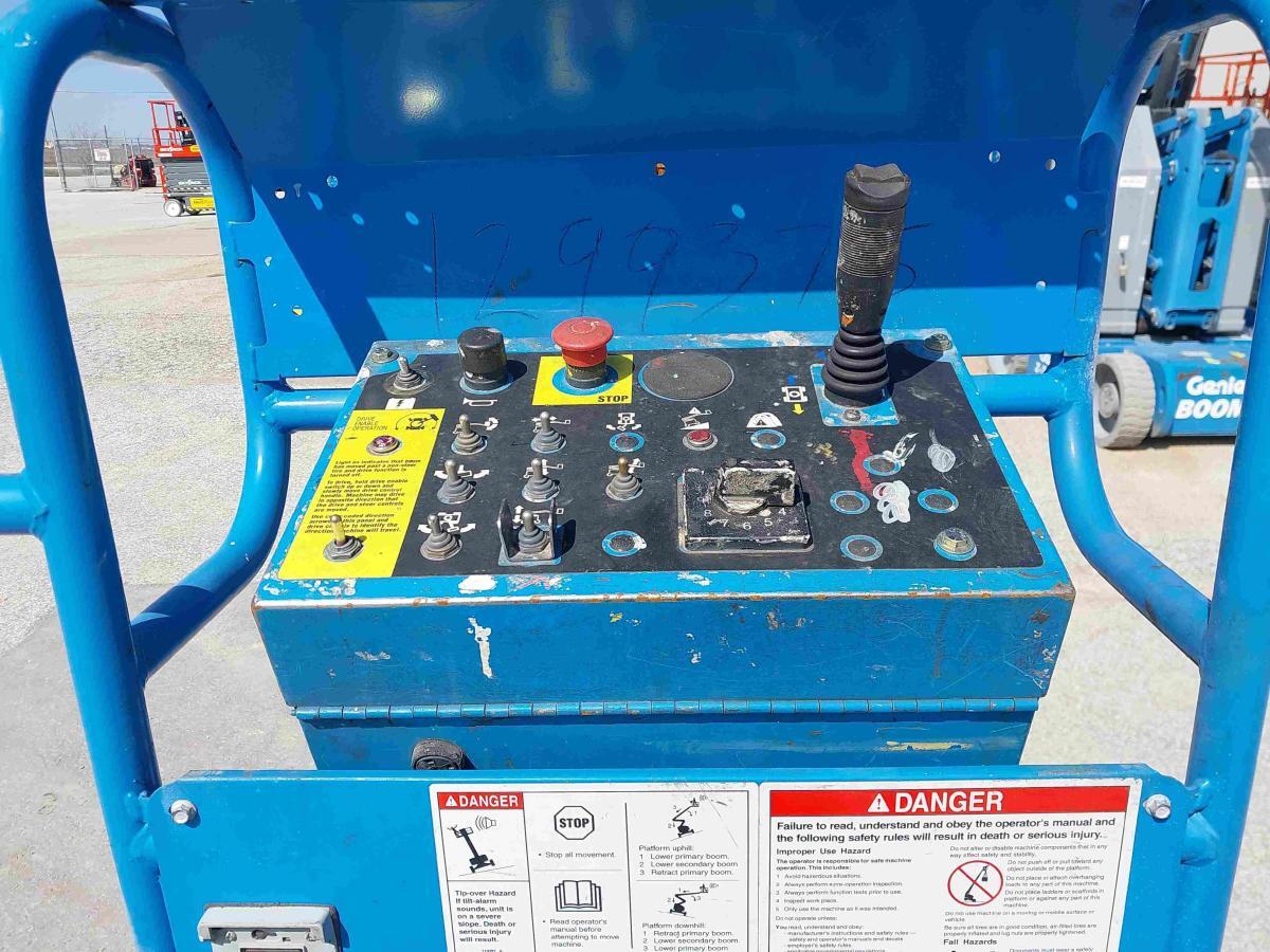 2013 Genie Z-30/20 N-9