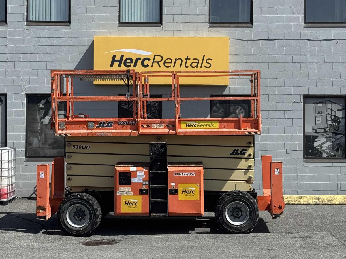 2017 JLG 530LRT