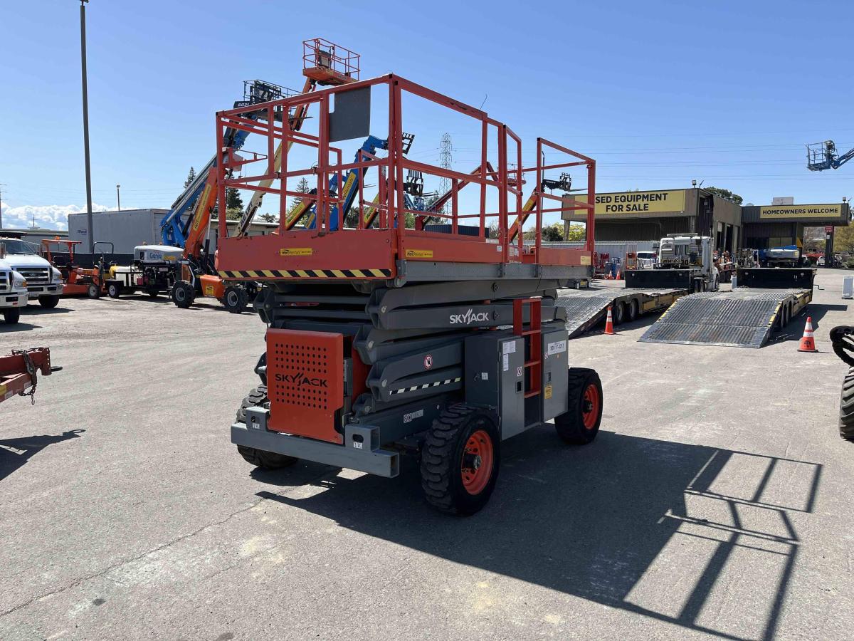 2017 Skyjack SJ8841 RT