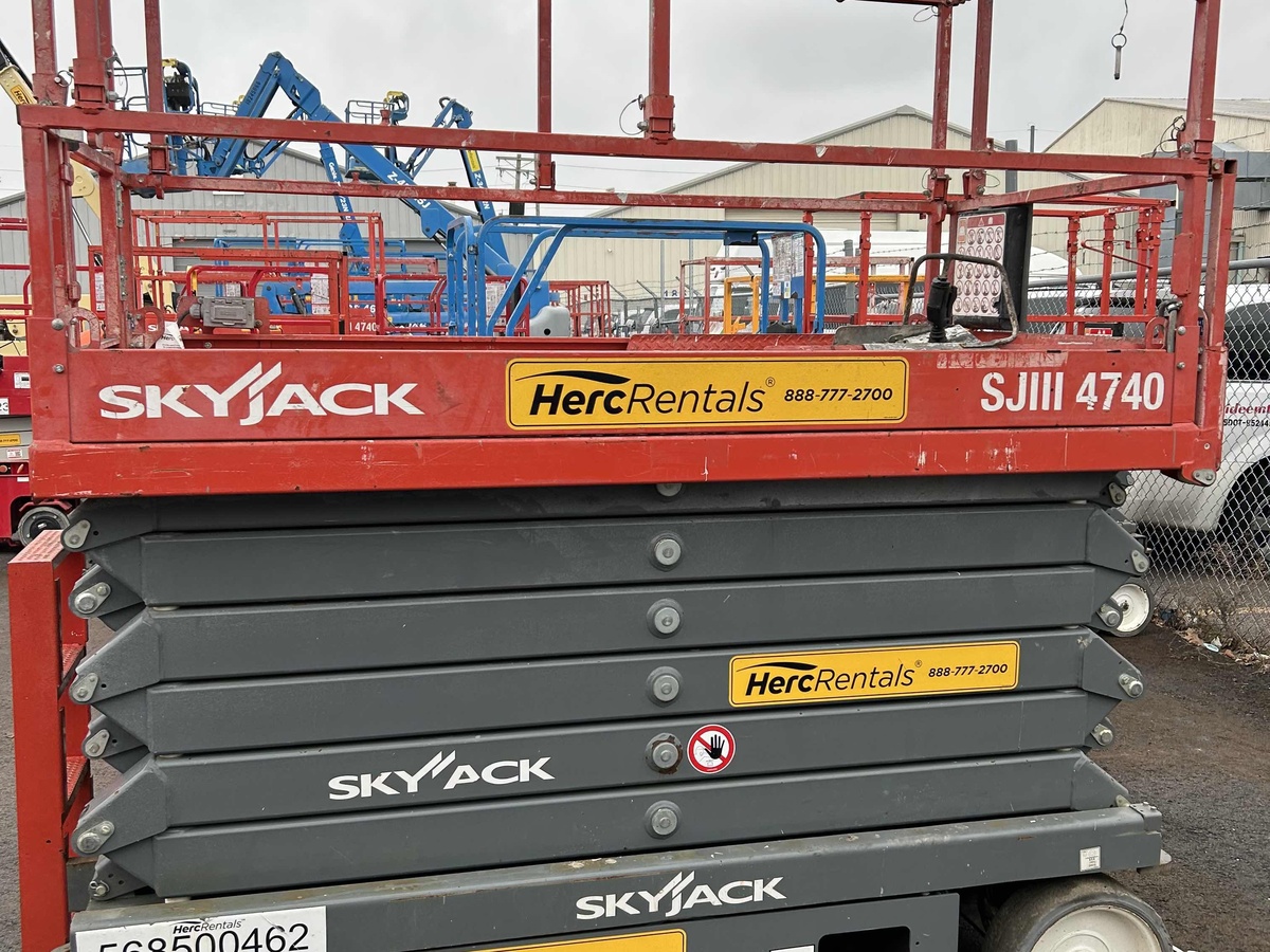 2019 Skyjack SJ4740-7