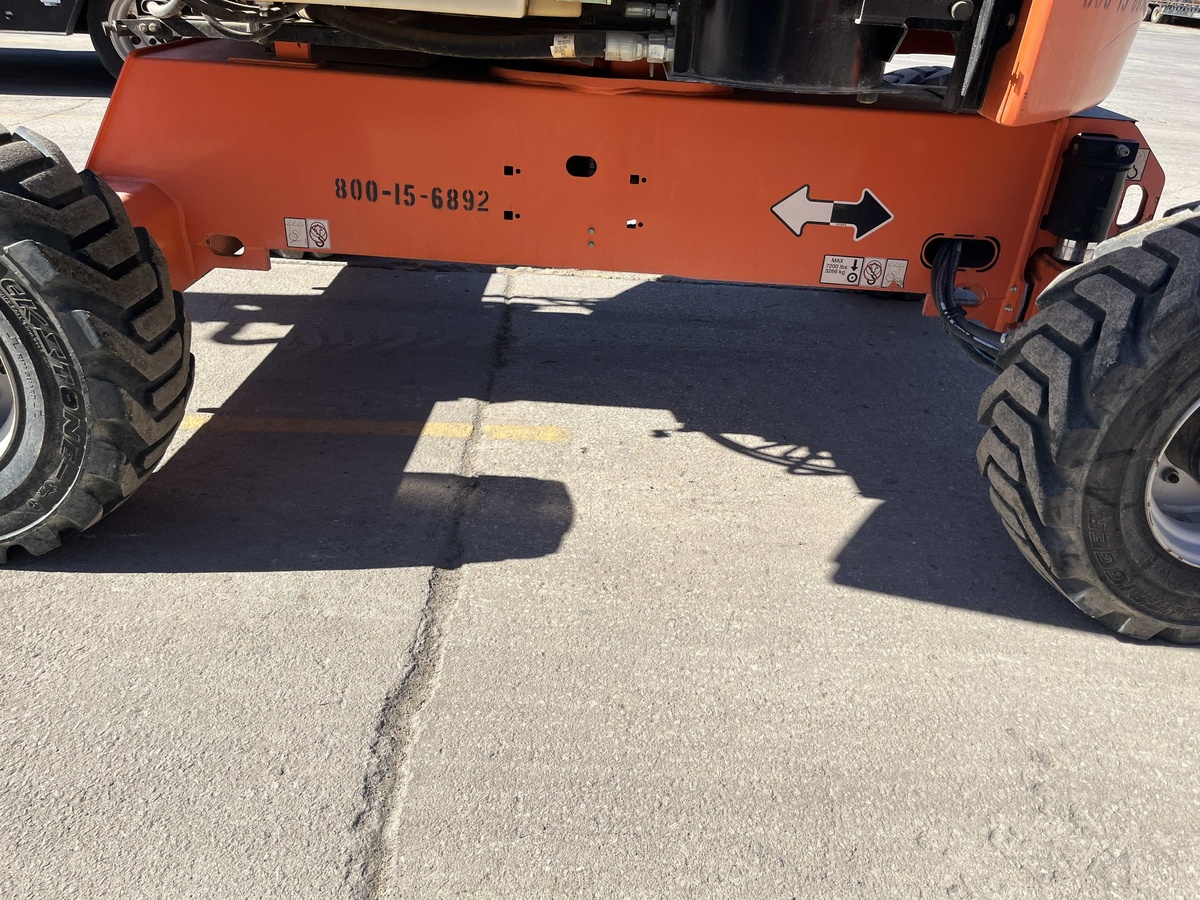 2017 JLG 450AJ-11