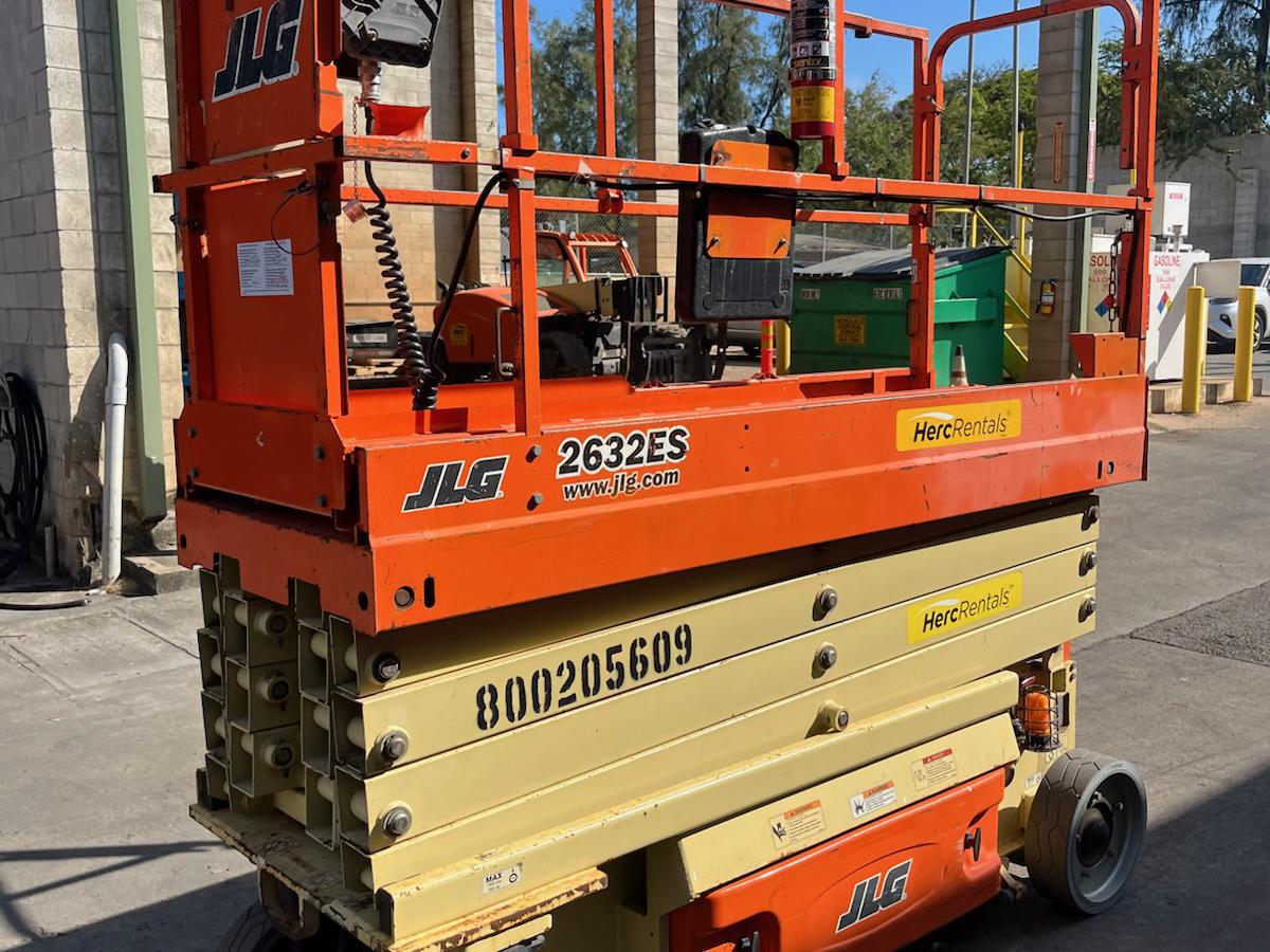 2018 JLG 2632ES