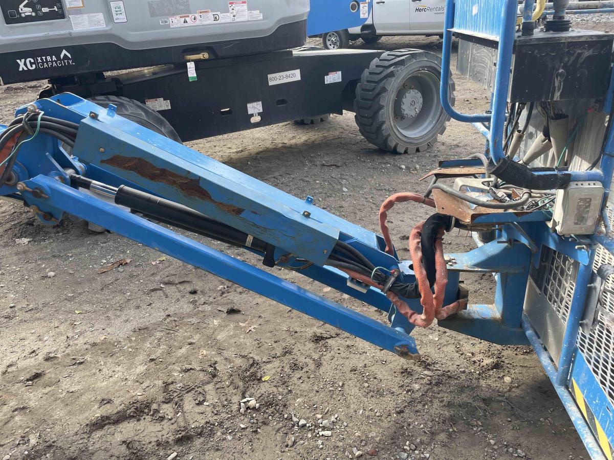 2017 Genie S-65 Trax-13