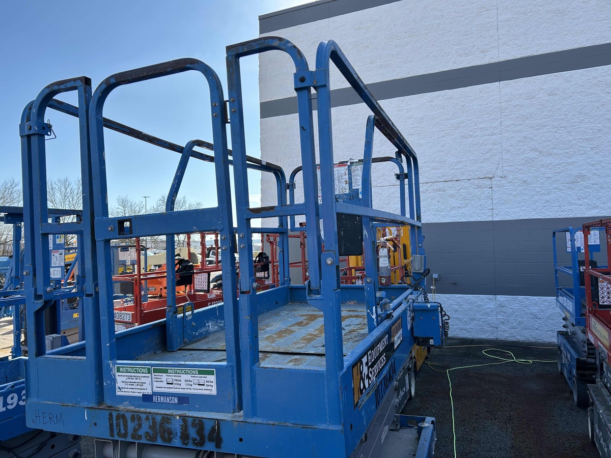 2018 Genie GS-4047-2