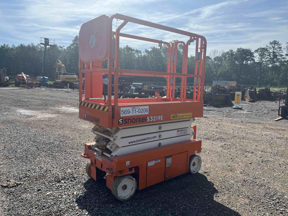 2023 Snorkel S3219E