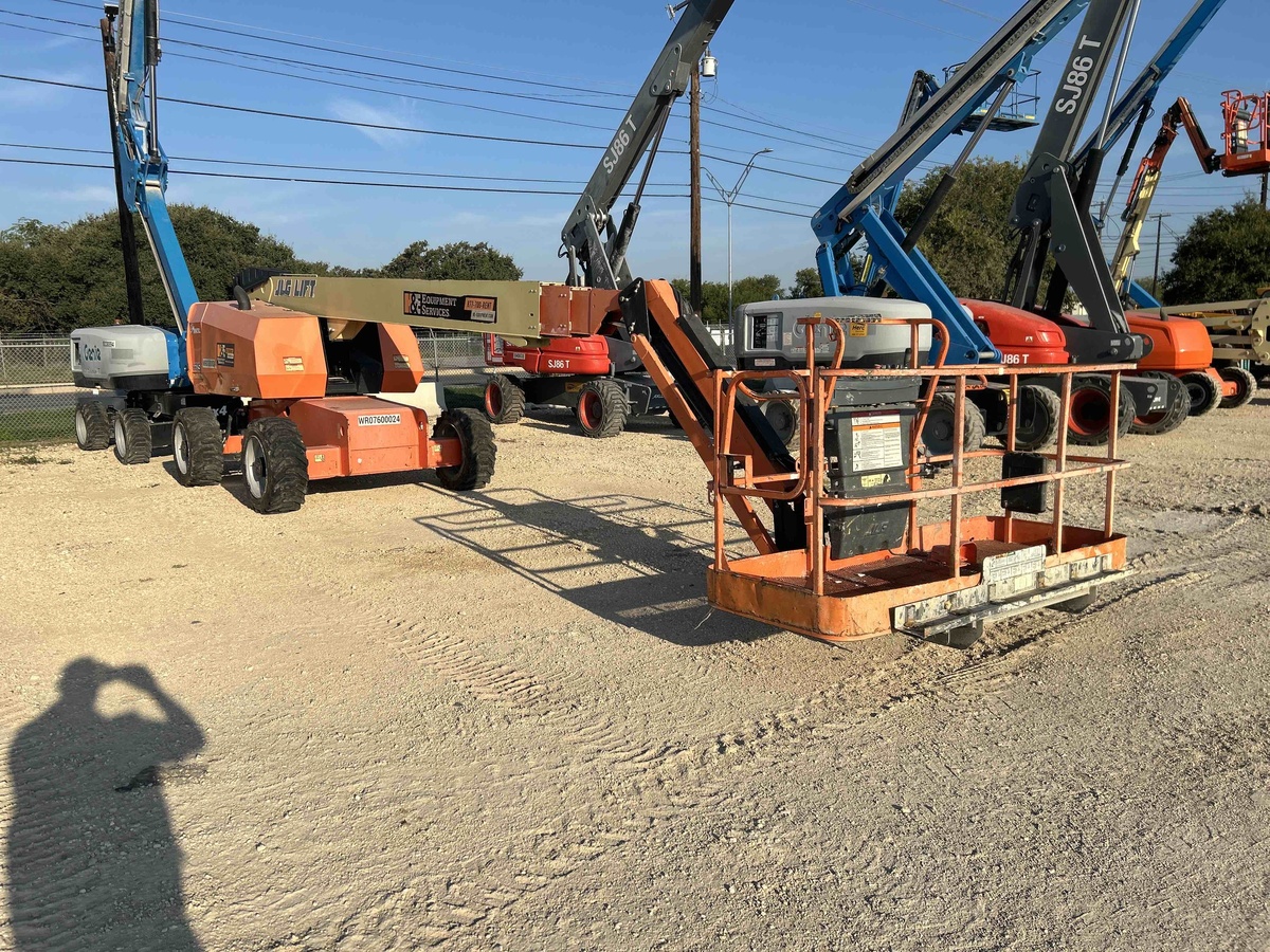2016 JLG 660SJ-5