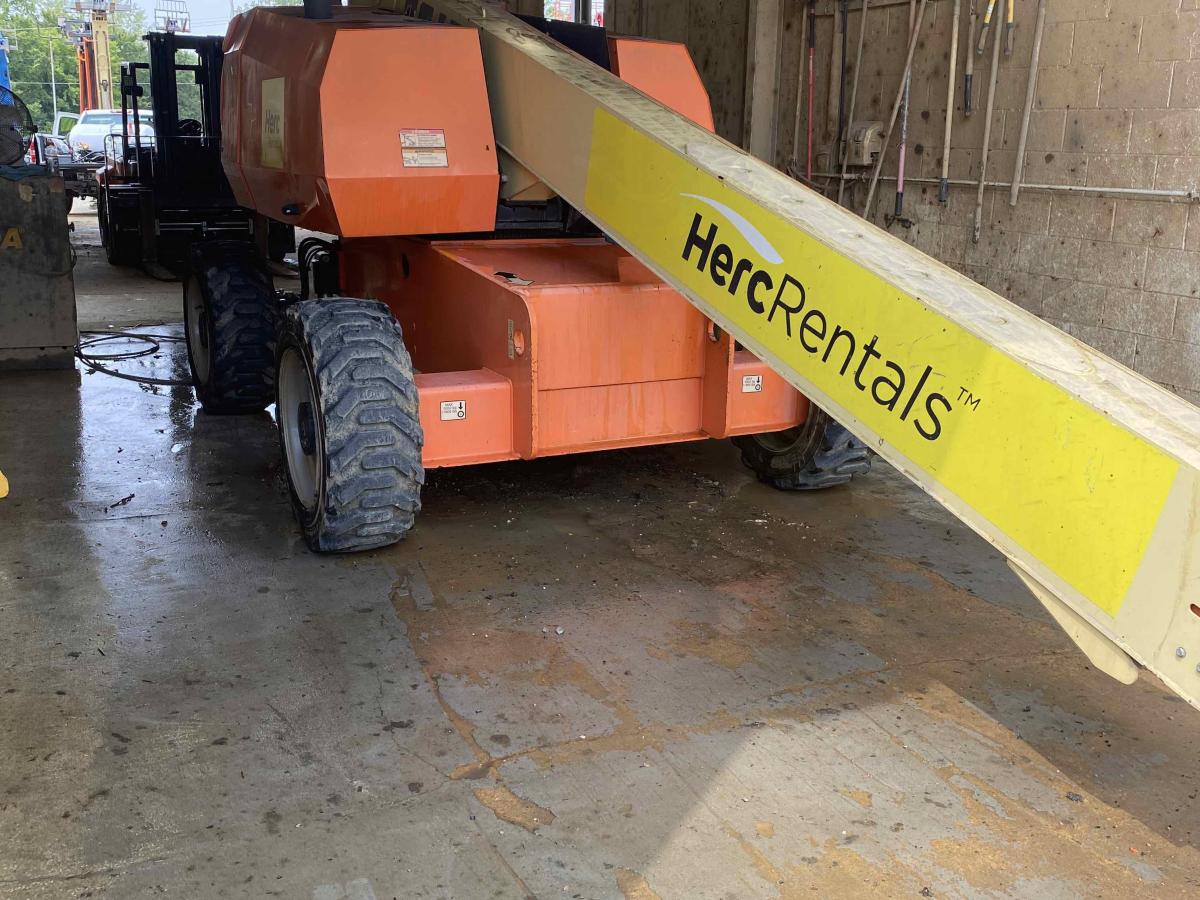 2016 JLG 600S