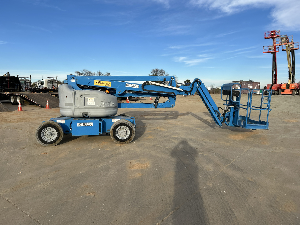 2016 Genie Z-45/25