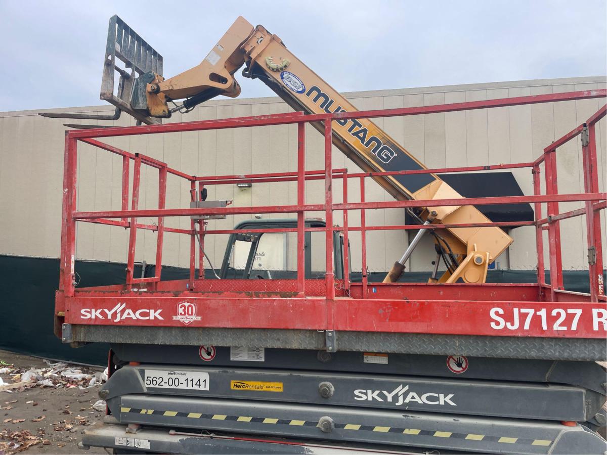 2015 Skyjack SJ-7127RT