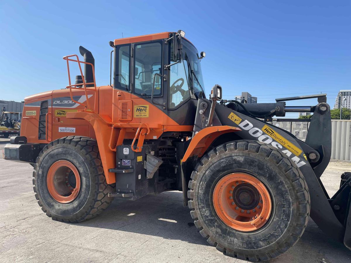 2019 Doosan DL300-5
