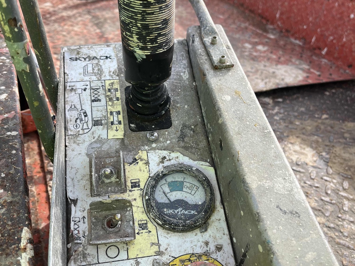 2017 Skyjack SJ3226-6