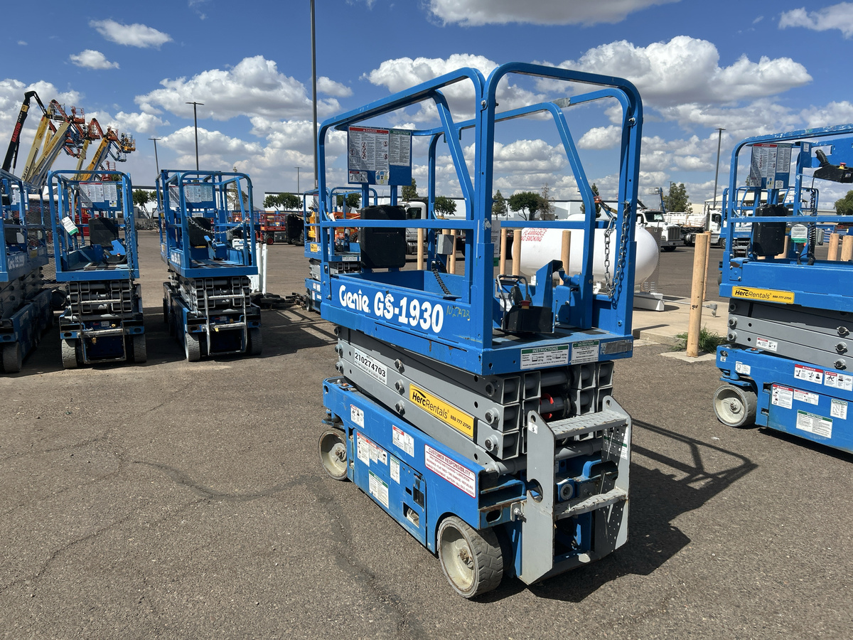 2019 Genie GS-1930