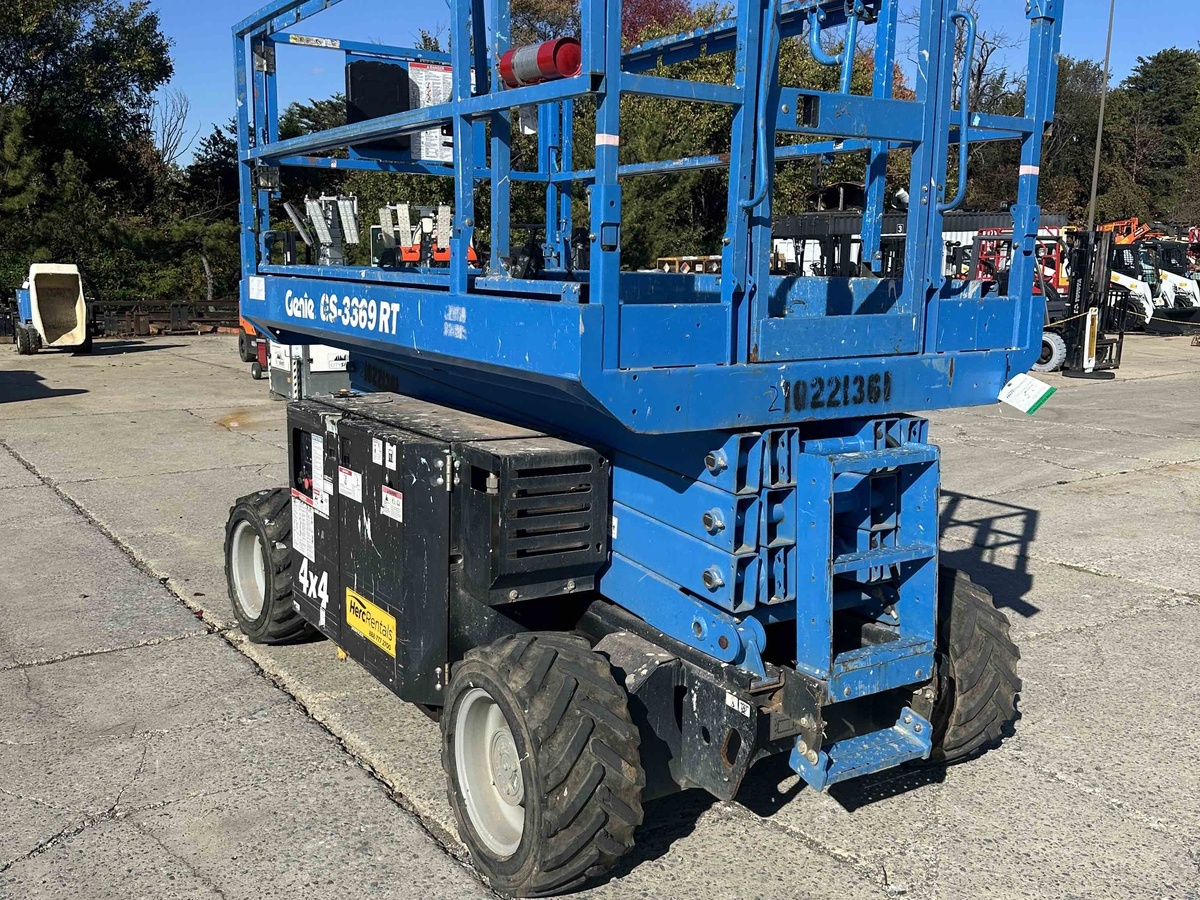 2017 Genie GS-3369 RT-7