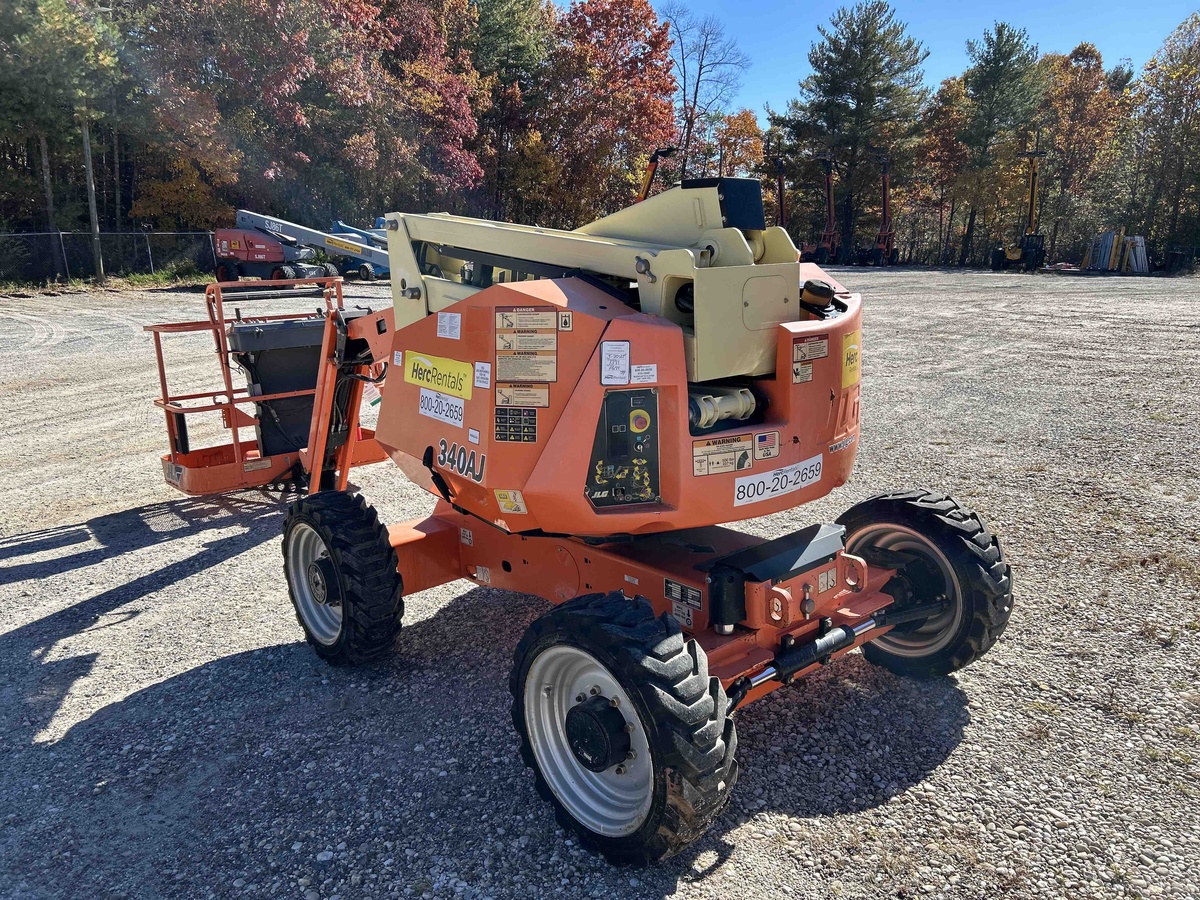 2018 JLG 340AJ-3