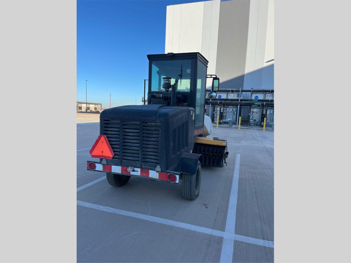 2018 LayMor SweepMaster 450-ST