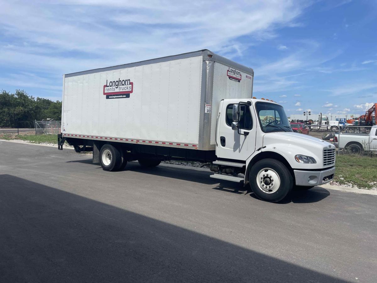 2021 Freightliner M2106-1