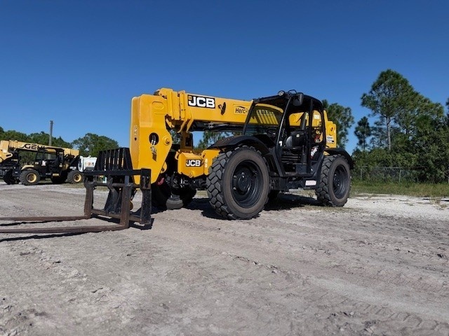 2022 JCB 509-42
