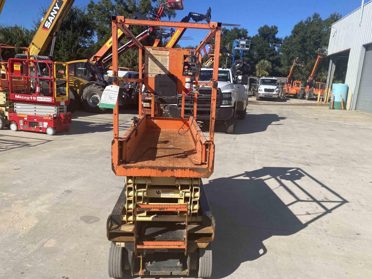 2018 JLG 1932R
