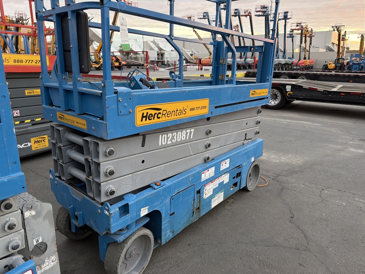 2017 Genie GS-2632