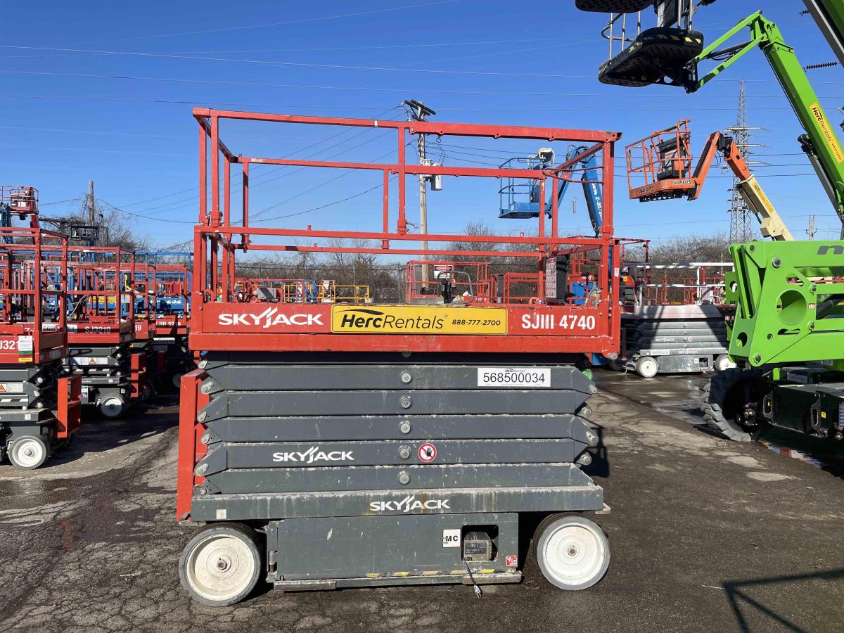 2018 Skyjack SJ4740
