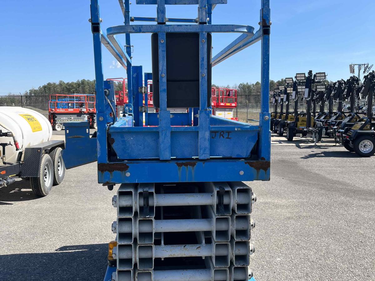 2016 Genie GS-3232